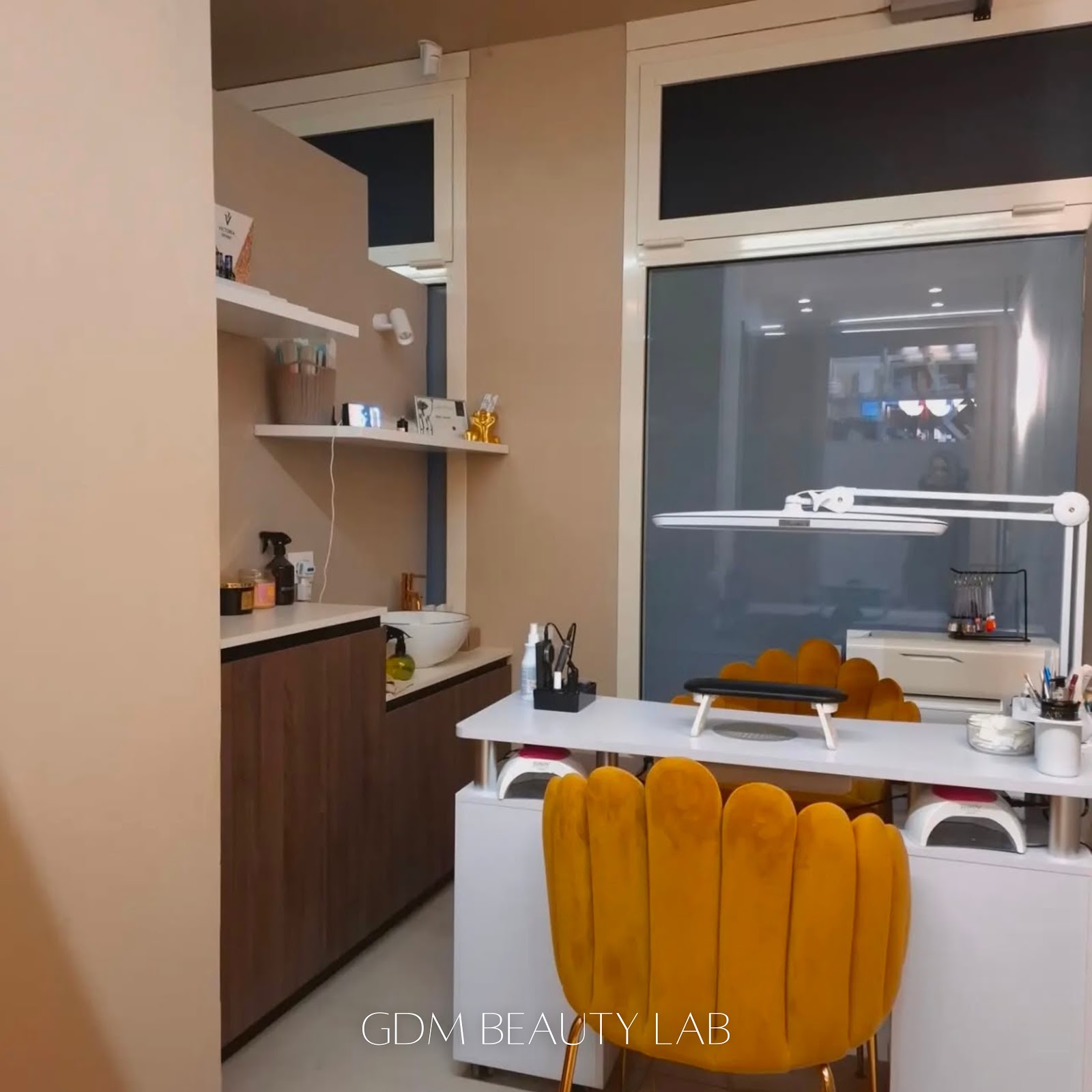 GDM Beauty Lab — sala manicure